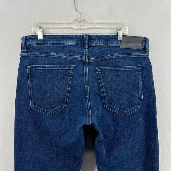 Hugo Boss Jeans Mens 38 Blue Regular Fit Dark Wash Denim Zip Fly Straight Fit - Picture 8 of 12